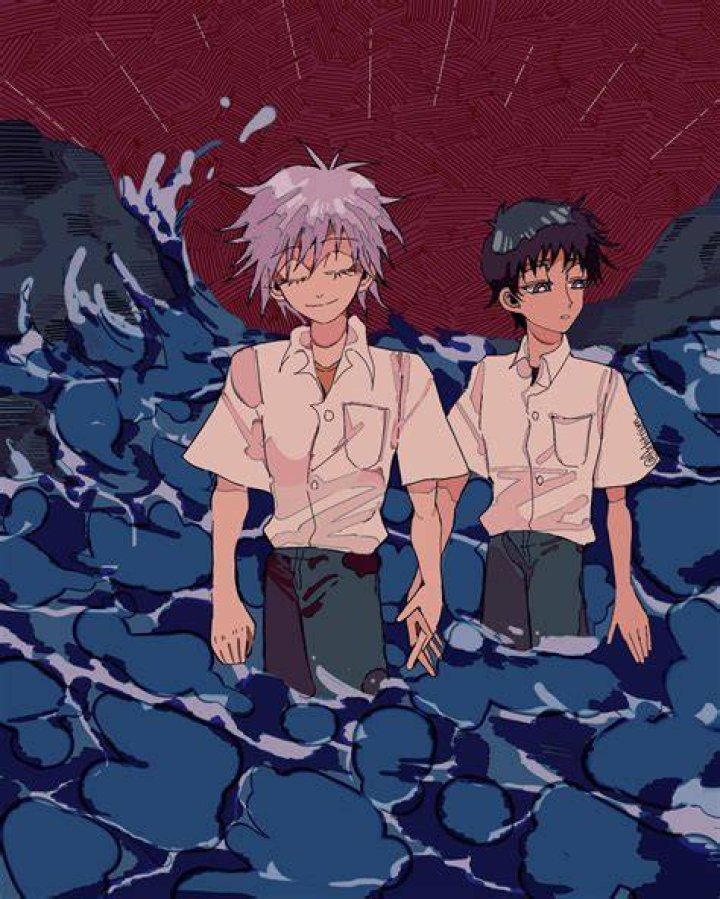 Did Kaworu and Shinji kiss in the anime?