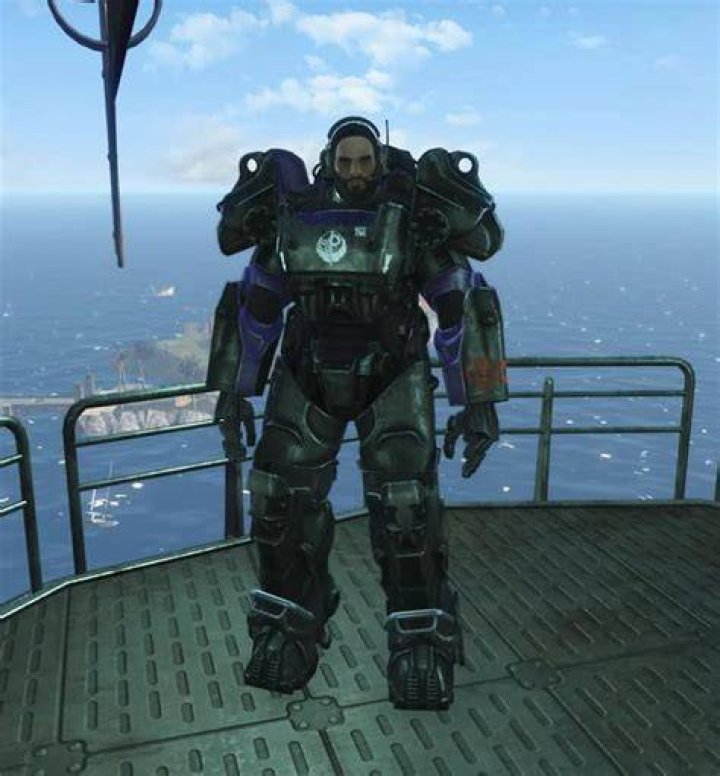 Does Elder Maxson have Power Armor?