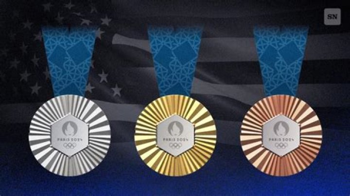 How many gold medals does the US have in snowboarding?
