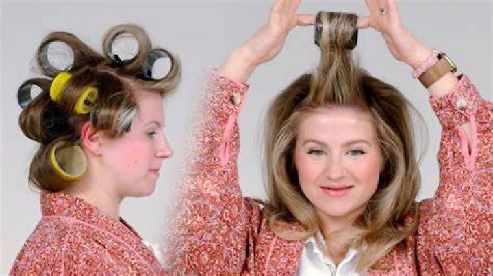 How old are junior curlers?