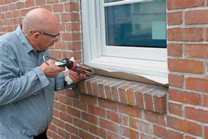 How to Board up Windows on Your Brick House