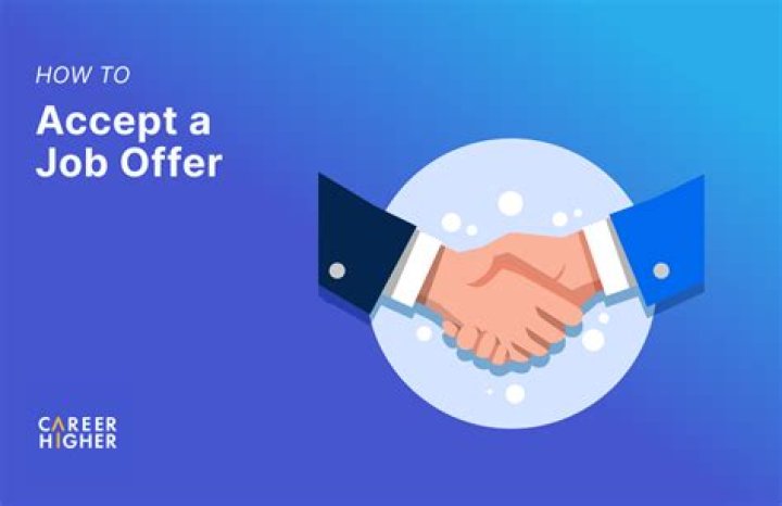 What happens if I accept a job offer and then change my mind?
