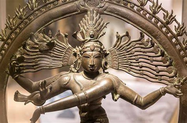 What is the oldest Indian art?