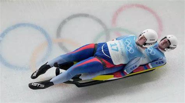 Which sport is played in winter Olympics?